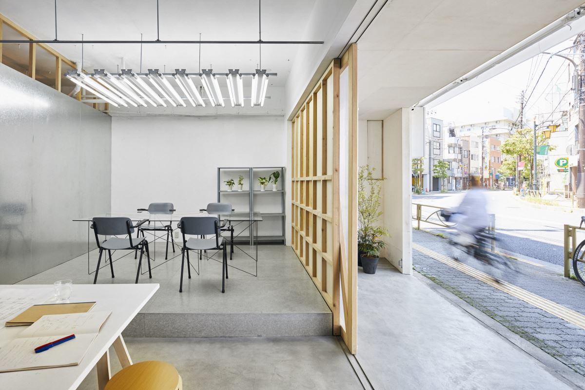 說起荷蘭的《FRAME》雜誌，在全球設計圈，尤其是歐美