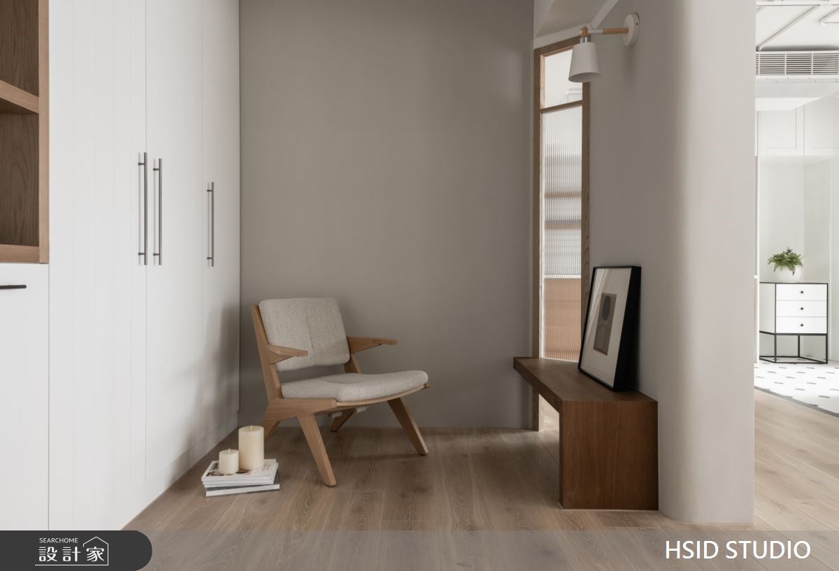 為因應料理網紅小林與攝影師郭郭對工作空間的需求,李