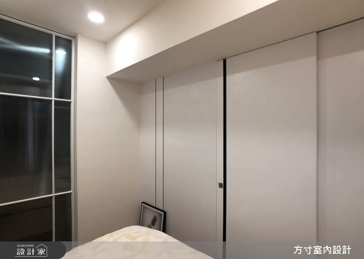 9坪小空間也能擁有寬敞的生活舒適感。設計師利用線條