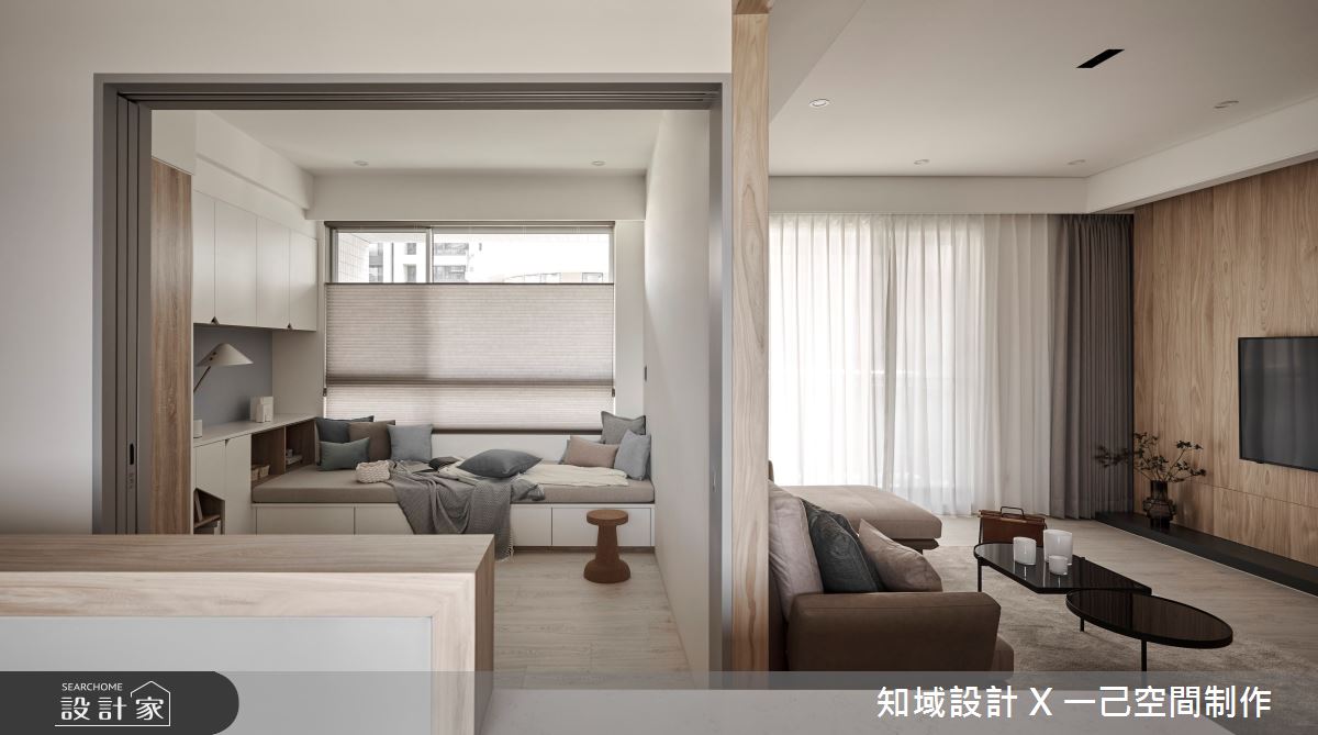 室內25坪擁有三房兩廳的空間,透過多元建材、色彩搭配