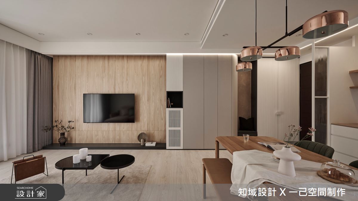 室內25坪擁有三房兩廳的空間,透過多元建材、色彩搭配