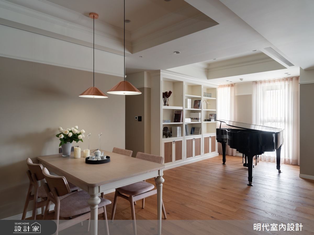 35坪新古典風，設計師將空間規劃為3房2廳，讓設計回歸