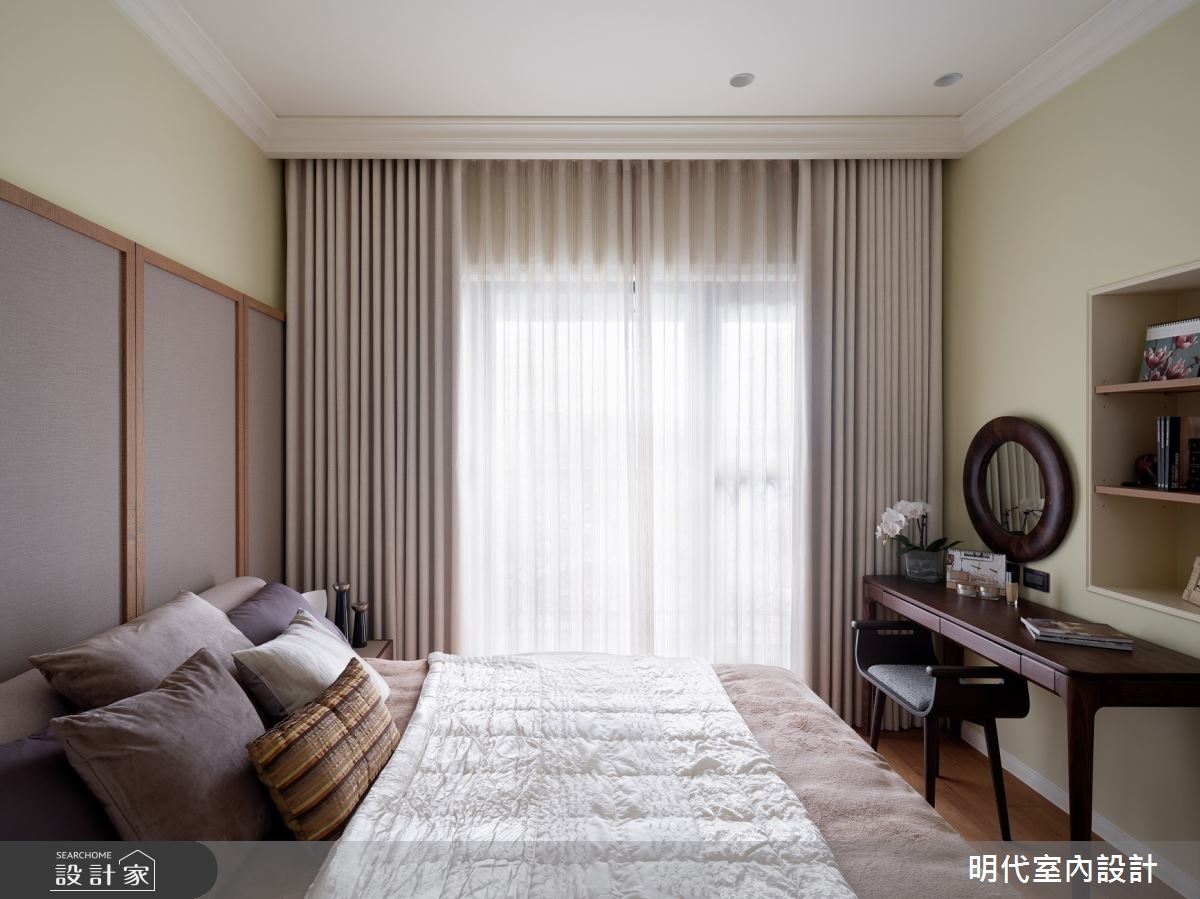 35坪新古典風，設計師將空間規劃為3房2廳，讓設計回歸