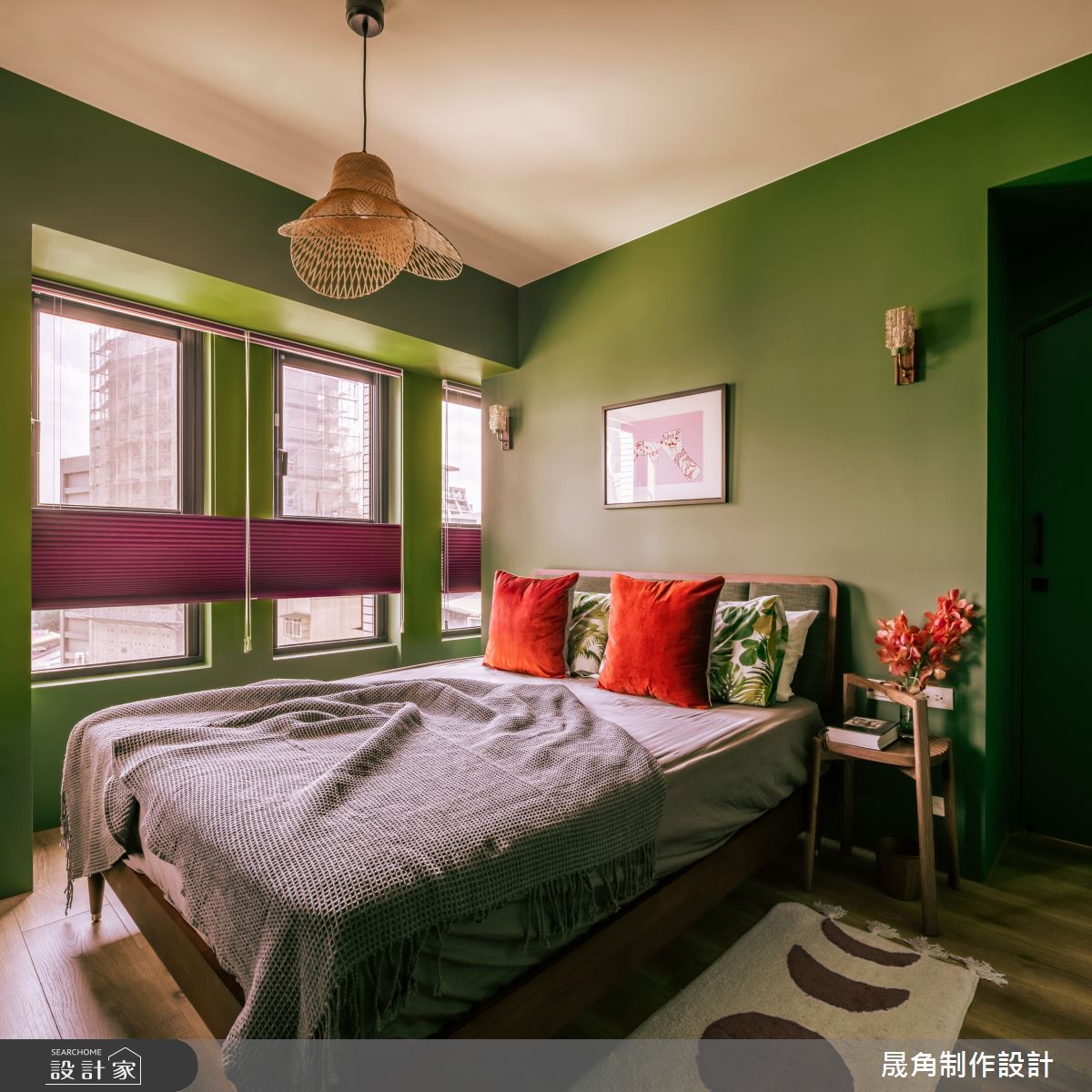 此案屋主為一對夫妻,兩人喜愛濃郁強烈的色彩及彰顯個