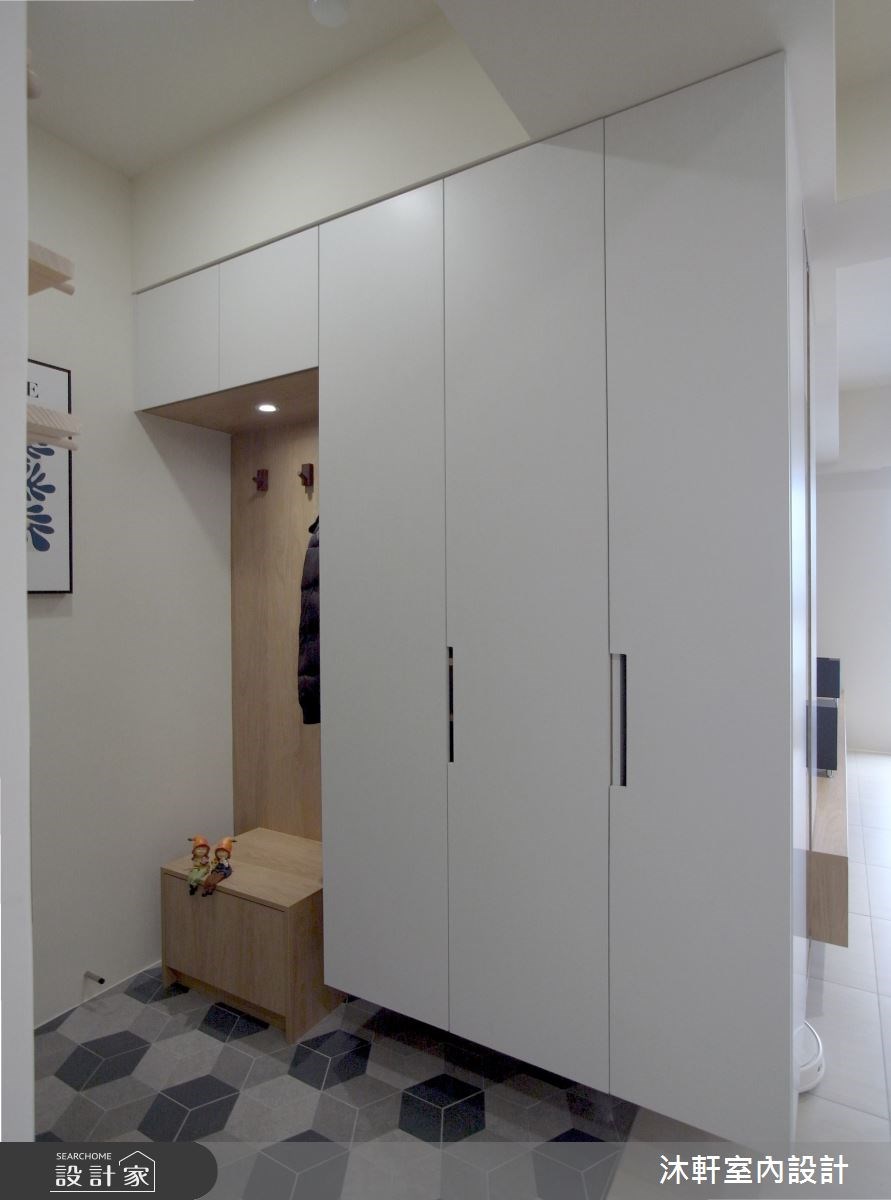 30 坪新居中收納機能完備的玄關、愜意的料理空間與寬