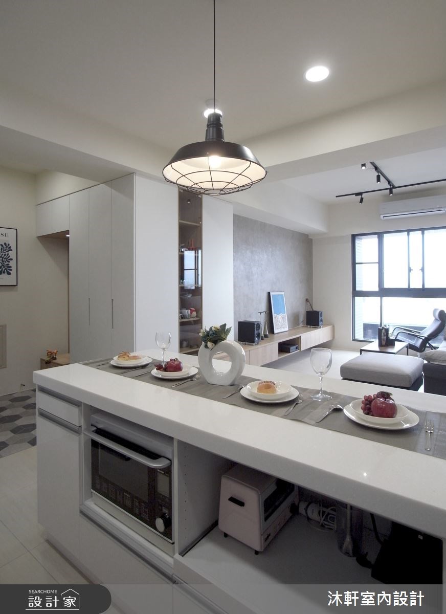 30 坪新居中收納機能完備的玄關、愜意的料理空間與寬