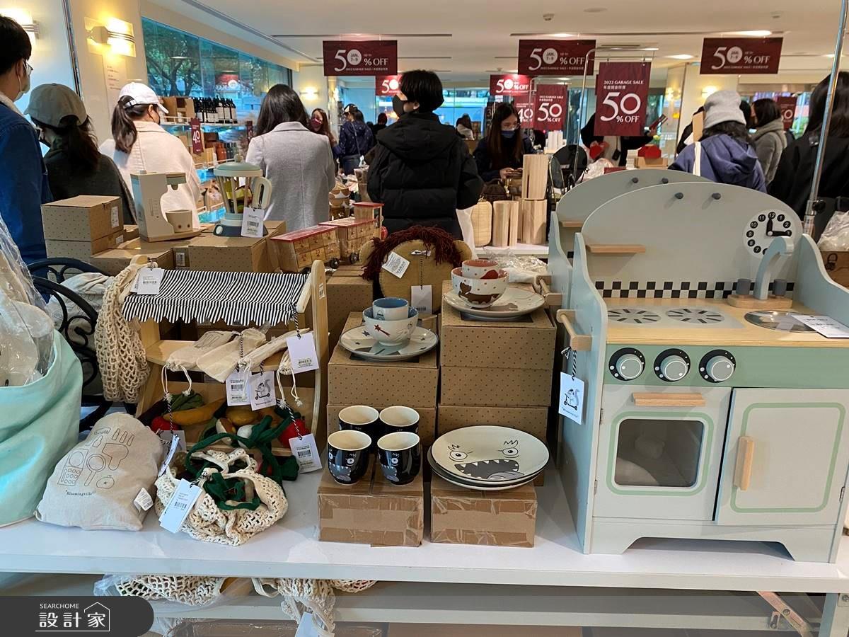 農曆年節的腳步接近了，快趁著年度特賣會好好選購商品