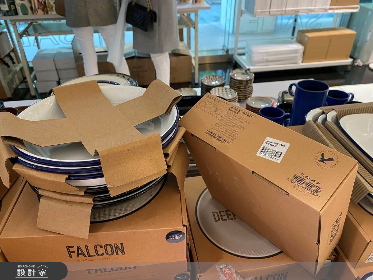 農曆年節的腳步接近了，快趁著年度特賣會好好選購商品