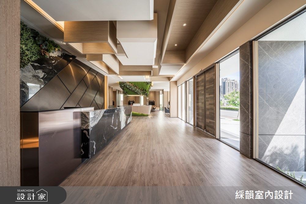 此案坪數108坪,為建商的接待中心,綵韻室內設計 吳金