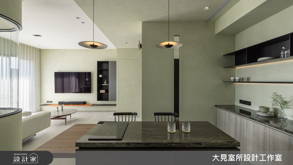 27坪北歐宅內,鋪敘莫蘭迪綠乳膠漆作為場域基底,同時