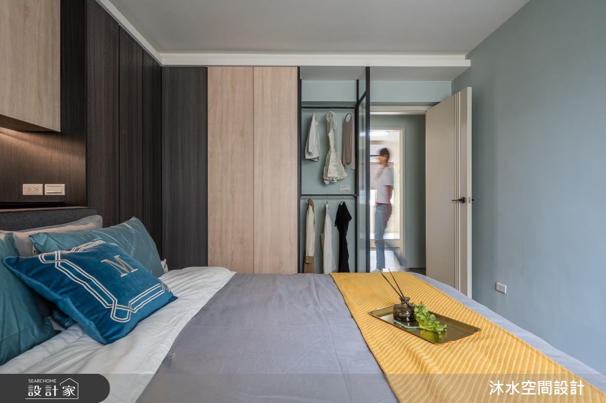 居住成員為2大2小的32坪4房2廳混搭風老屋，融合了北歐