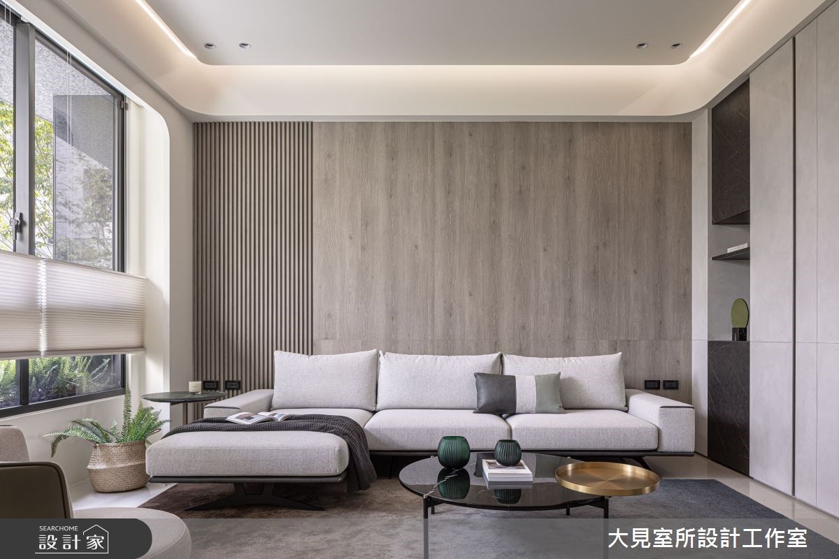 職業為國樂老師的屋主一家,對新家設計比起營造風格、