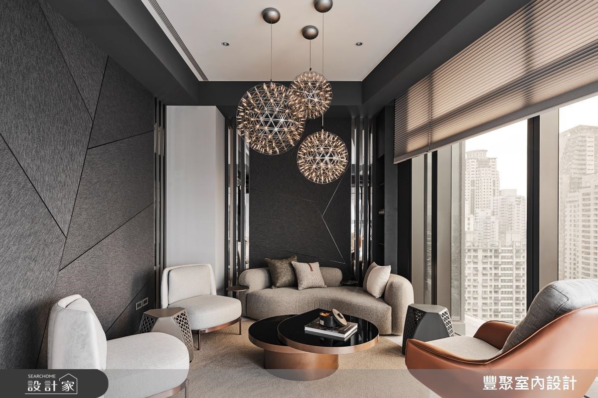 白色，可以簡單，也可以很不簡單。清澈透明的空間令人