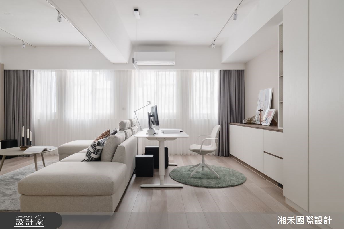 大篇幅的落地窗帶入陽光