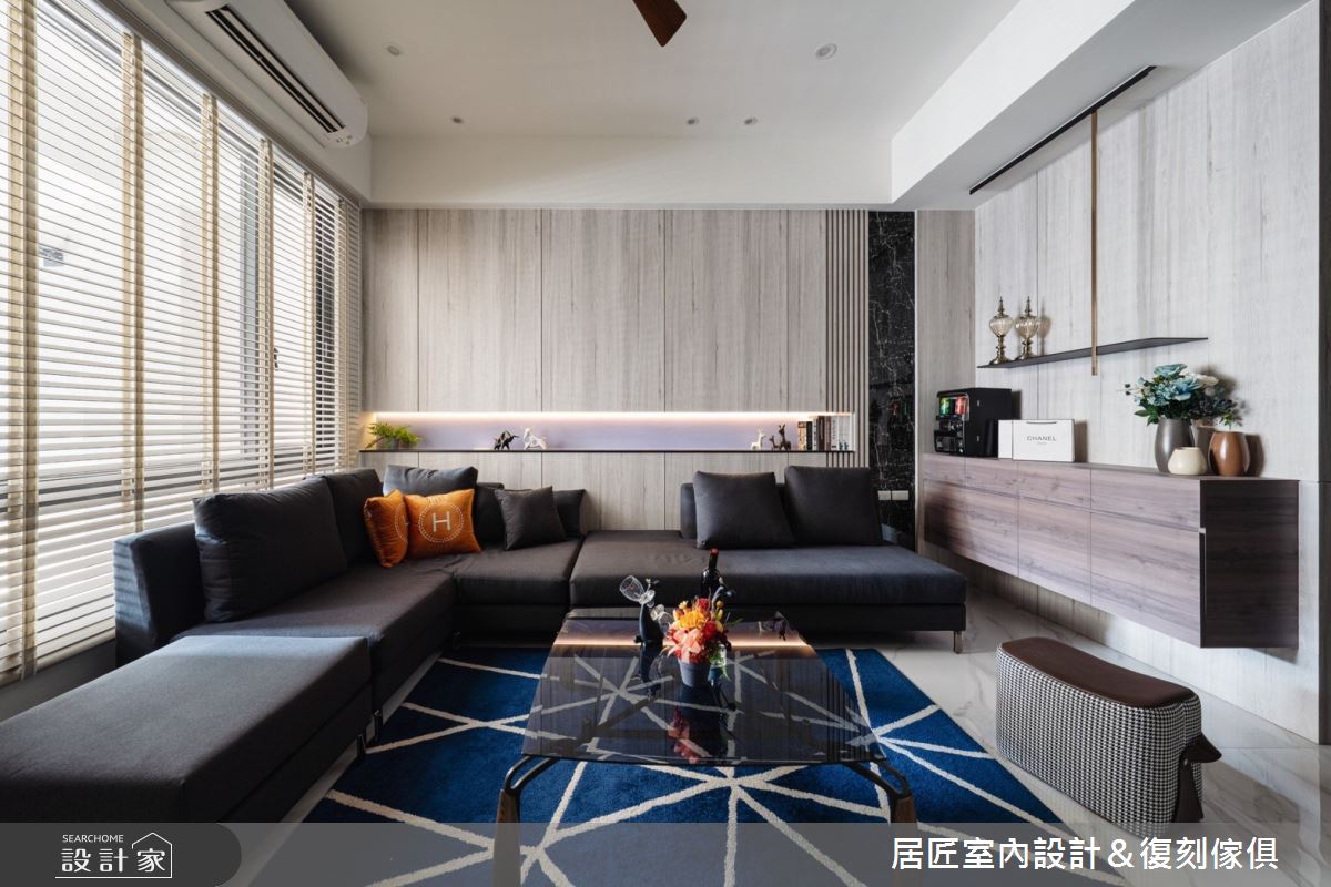 這棟四層樓的的透天別墅,裝修時屋主提出寬廣的客廳、