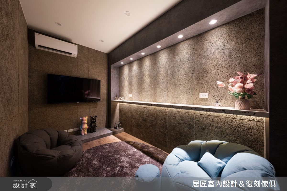 這棟四層樓的的透天別墅,裝修時屋主提出寬廣的客廳、