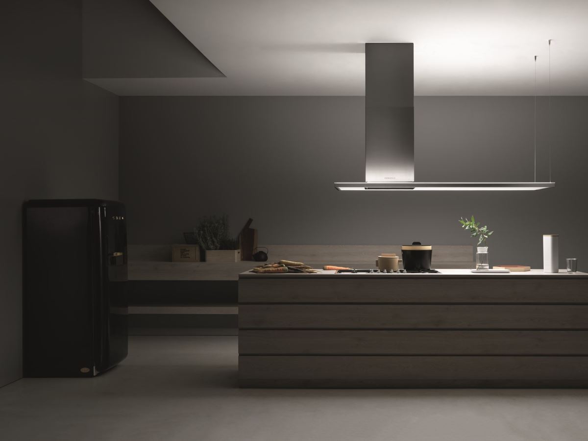 你也受夠廚房吸油煙機的運轉聲音了嗎？轟隆隆的噪音不