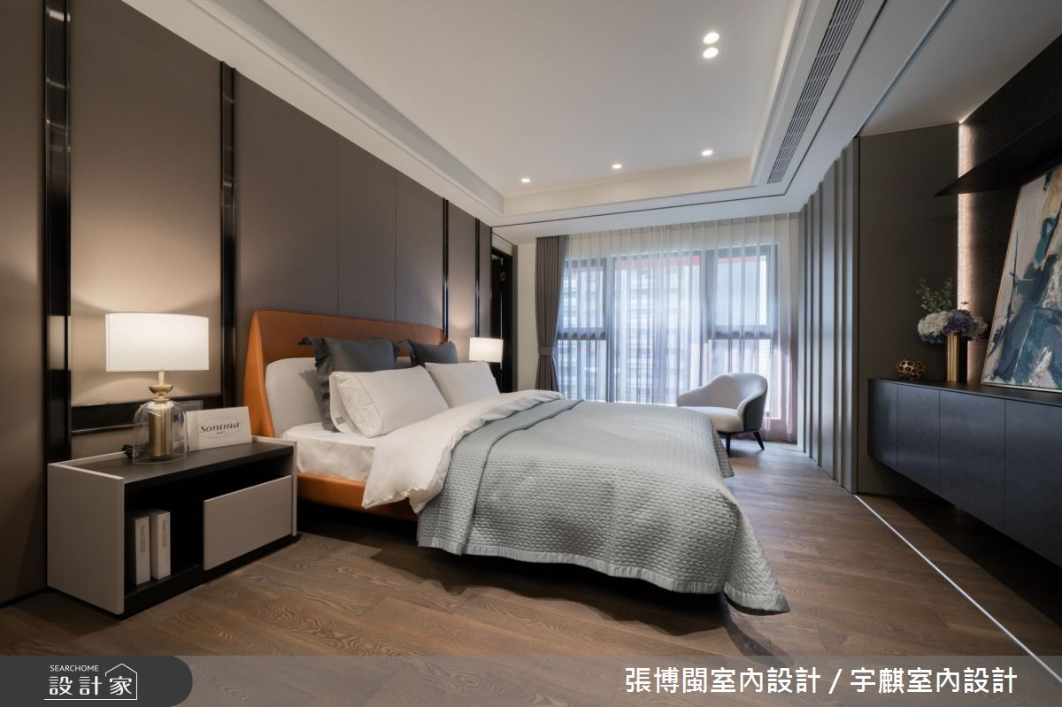 120坪的空間,設計師以精準的格局配置、豐富的建材與