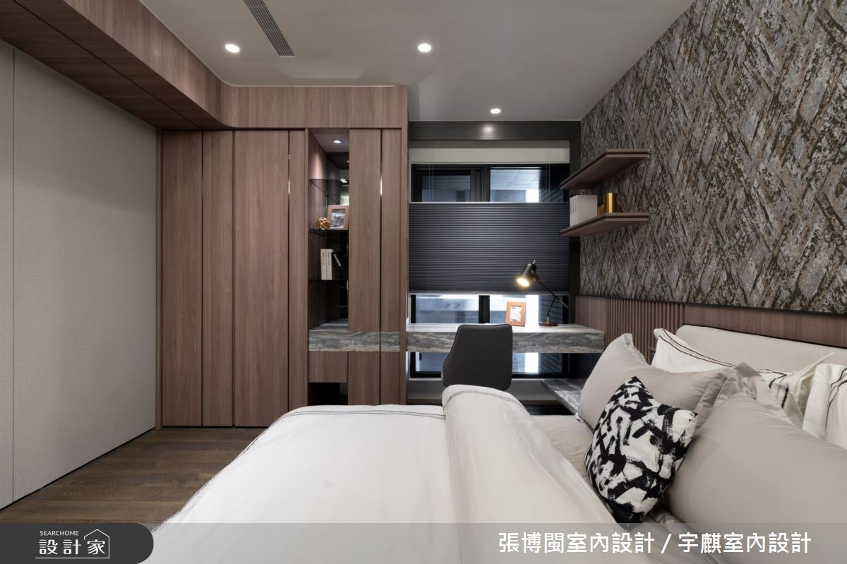 120坪的空間,設計師以精準的格局配置、豐富的建材與