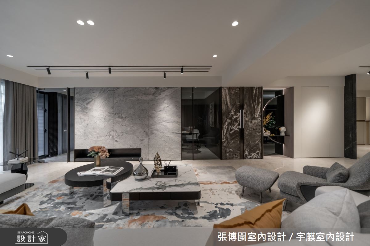 120坪的空間,設計師以精準的格局配置、豐富的建材與