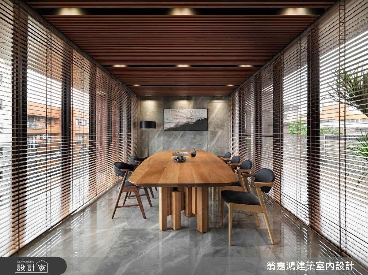 百坪以上透天別墅，擁有得天獨厚的採光優勢，設計師首