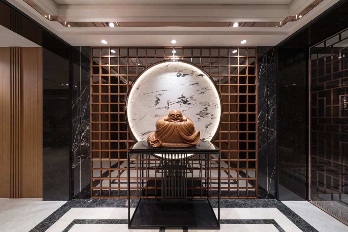 此案為打通兩戶格局的雙拼住宅型態,屋主一家對於空間