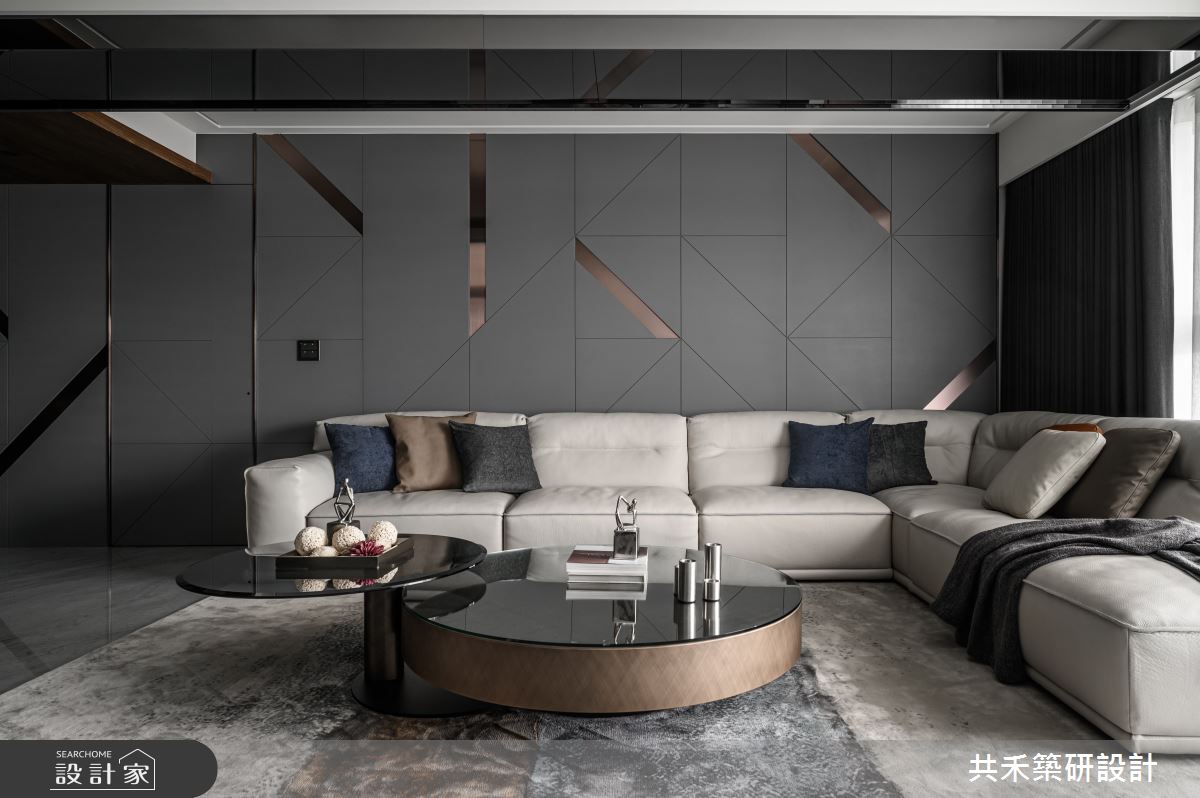 如果買一戶房子空間不夠,那就買兩戶吧!從預售屋時期