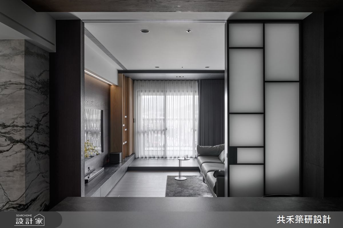 如果買一戶房子空間不夠,那就買兩戶吧!從預售屋時期