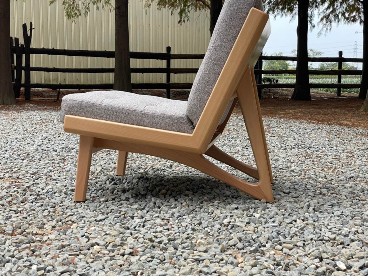 隨著現代衛生、環保意識抬頭，沙發已經進入可以吻合各