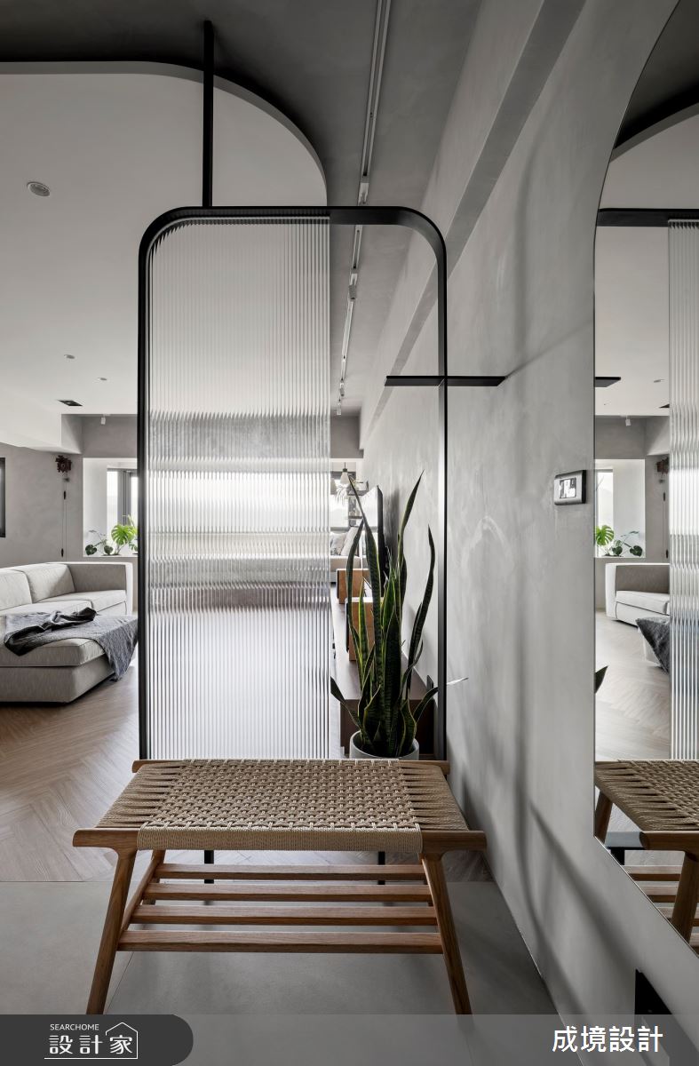 40坪的老屋有三房兩廳，居住成員為一家4口，因建築具