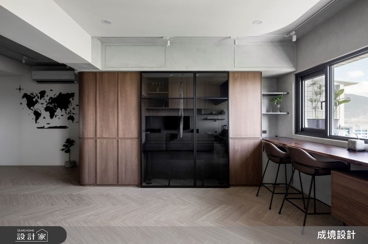 40坪的老屋有三房兩廳，居住成員為一家4口，因建築具