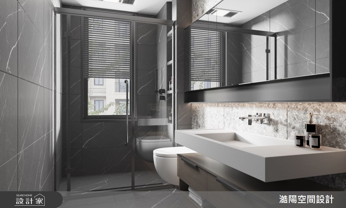 走入百坪的現代豪宅中，除了享有高樓層的絕美景觀，平