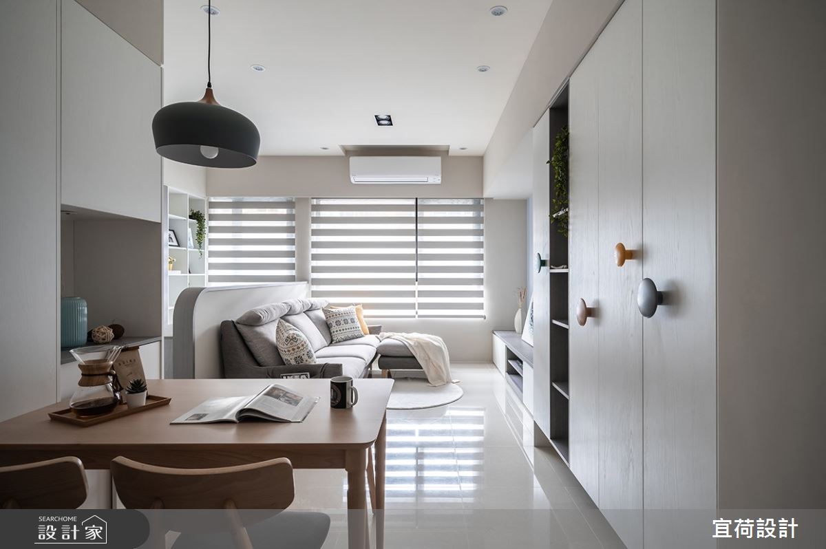 35坪的新成屋為屋主的新婚宅，原屋況具有廊道狹窄、收