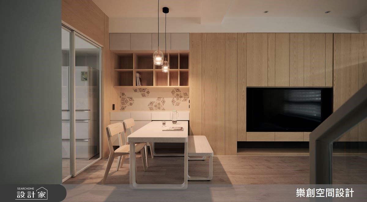 想多點顏色,又不想要太過童趣?那中性休閒的北歐風會