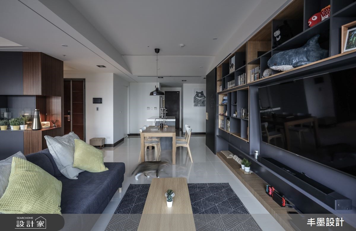 規劃居家空間時,千萬別忘了家中的毛小孩!35坪現代風
