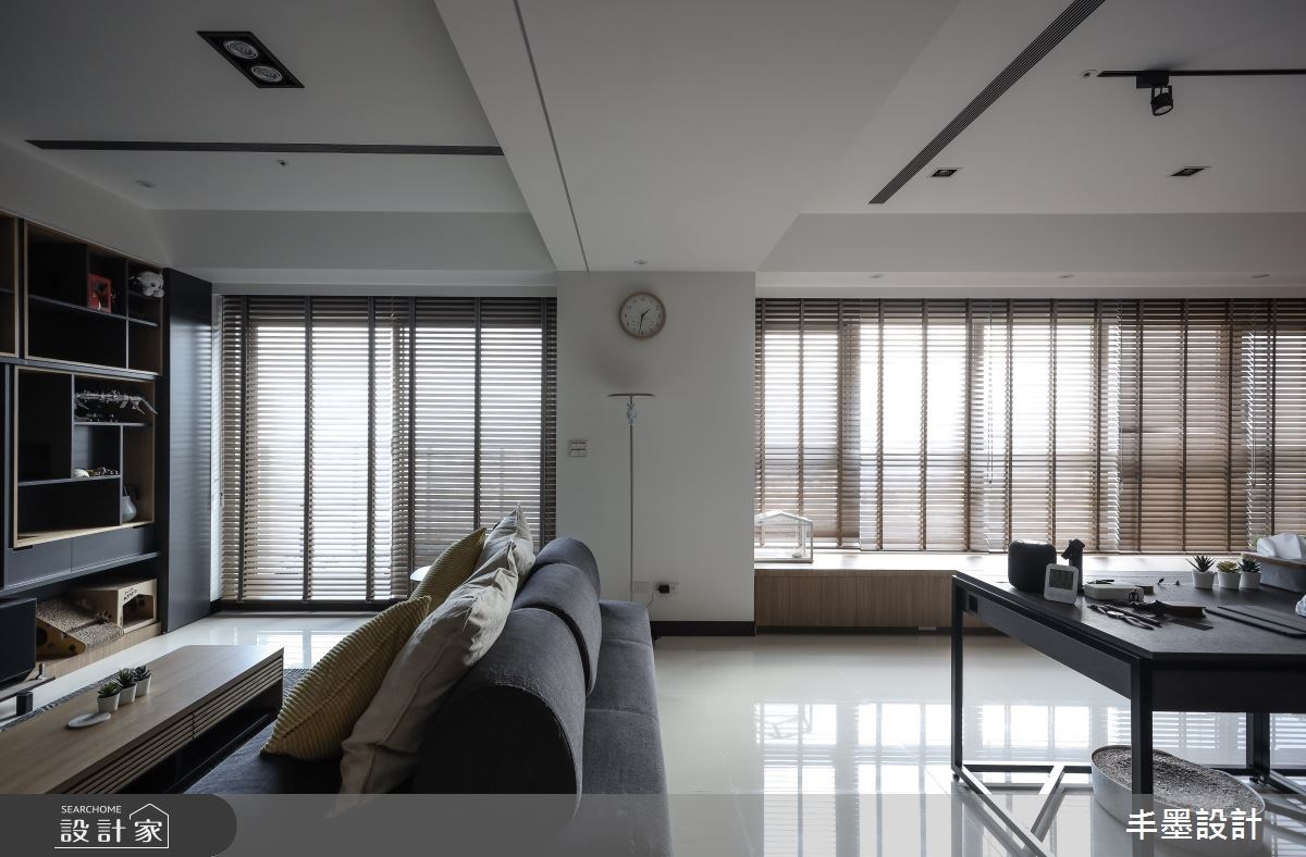 規劃居家空間時,千萬別忘了家中的毛小孩!35坪現代風