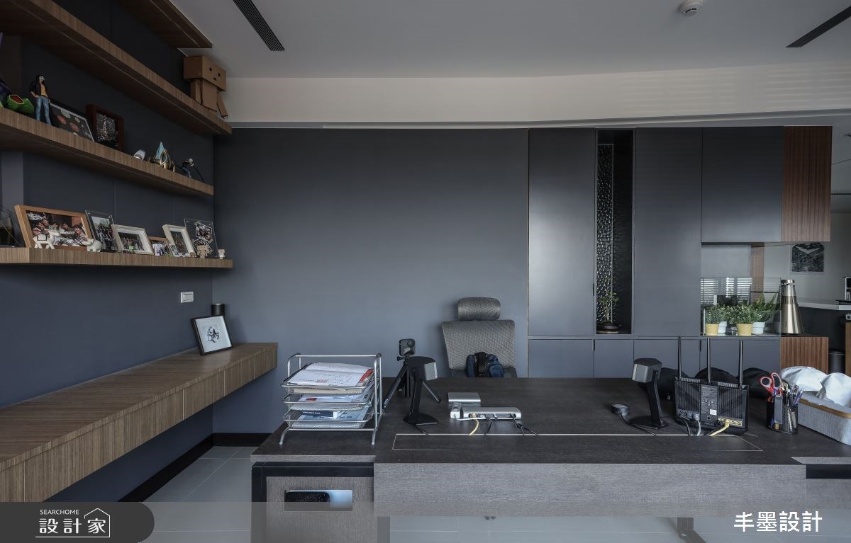 規劃居家空間時,千萬別忘了家中的毛小孩!35坪現代風