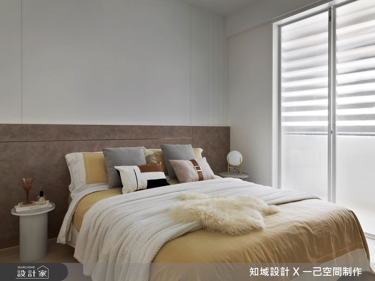 25 坪中古屋改造流程中,先將管線全數翻新後,在玄關