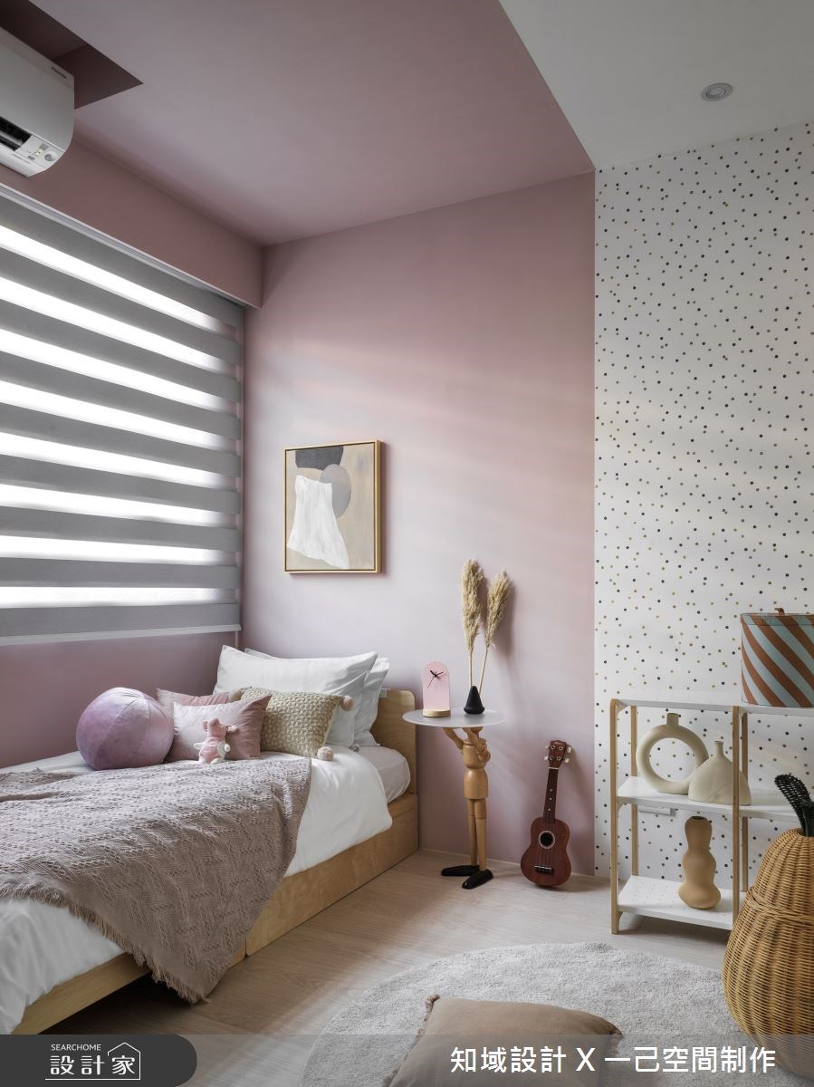 25 坪中古屋改造流程中,先將管線全數翻新後,在玄關