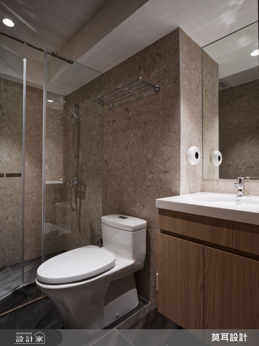 平日愛好運動的屋主夫妻,希望將這間26坪老屋翻新,改