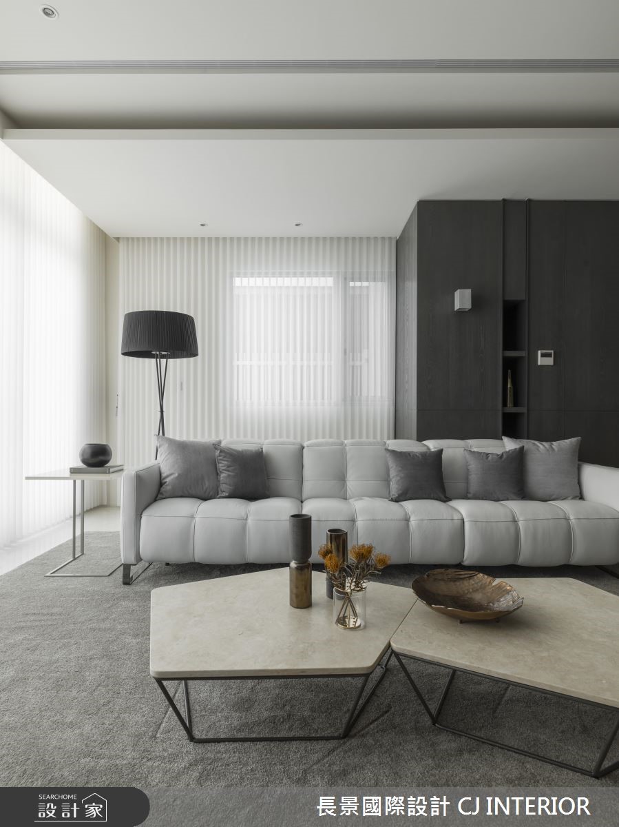 193坪的6層樓豪邸擁有豐沛的自然採光,設計師細心傾聽