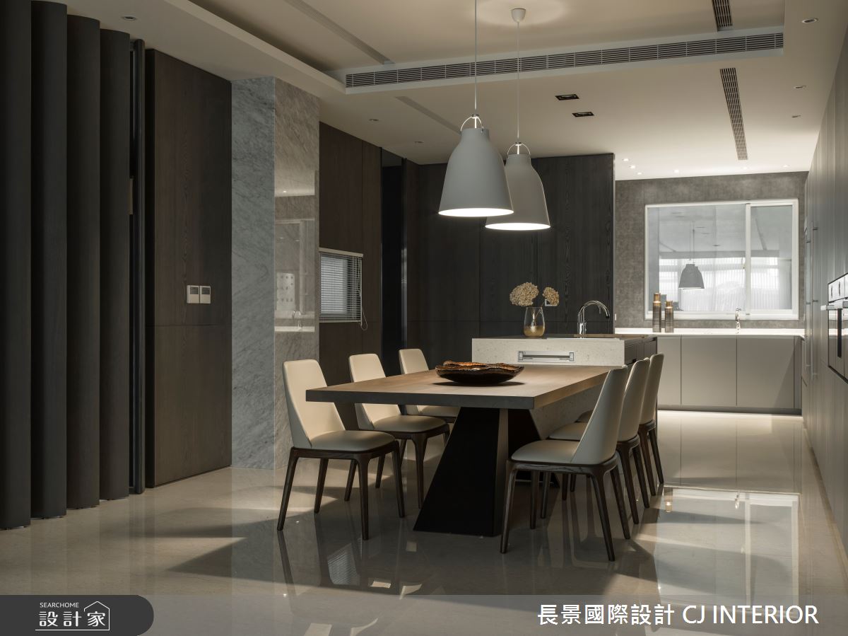 193坪的6層樓豪邸擁有豐沛的自然採光,設計師細心傾聽