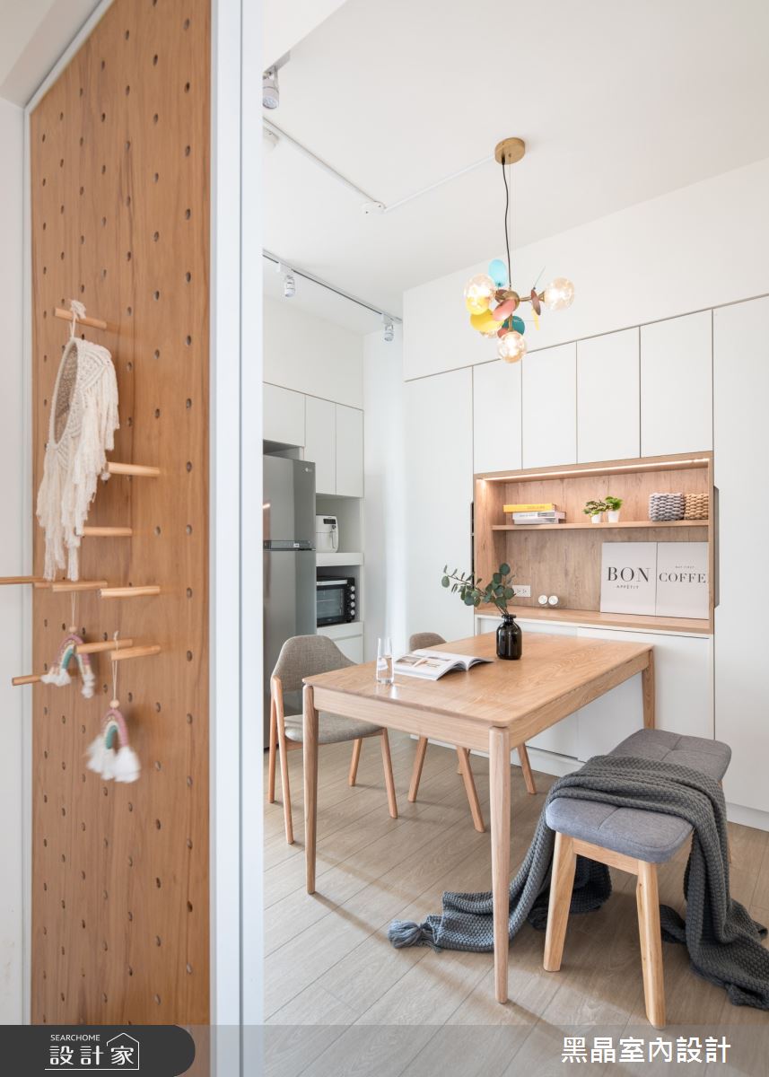 23.5坪老屋翻新北歐宅，引入充沛暖陽、梳理動線，延伸