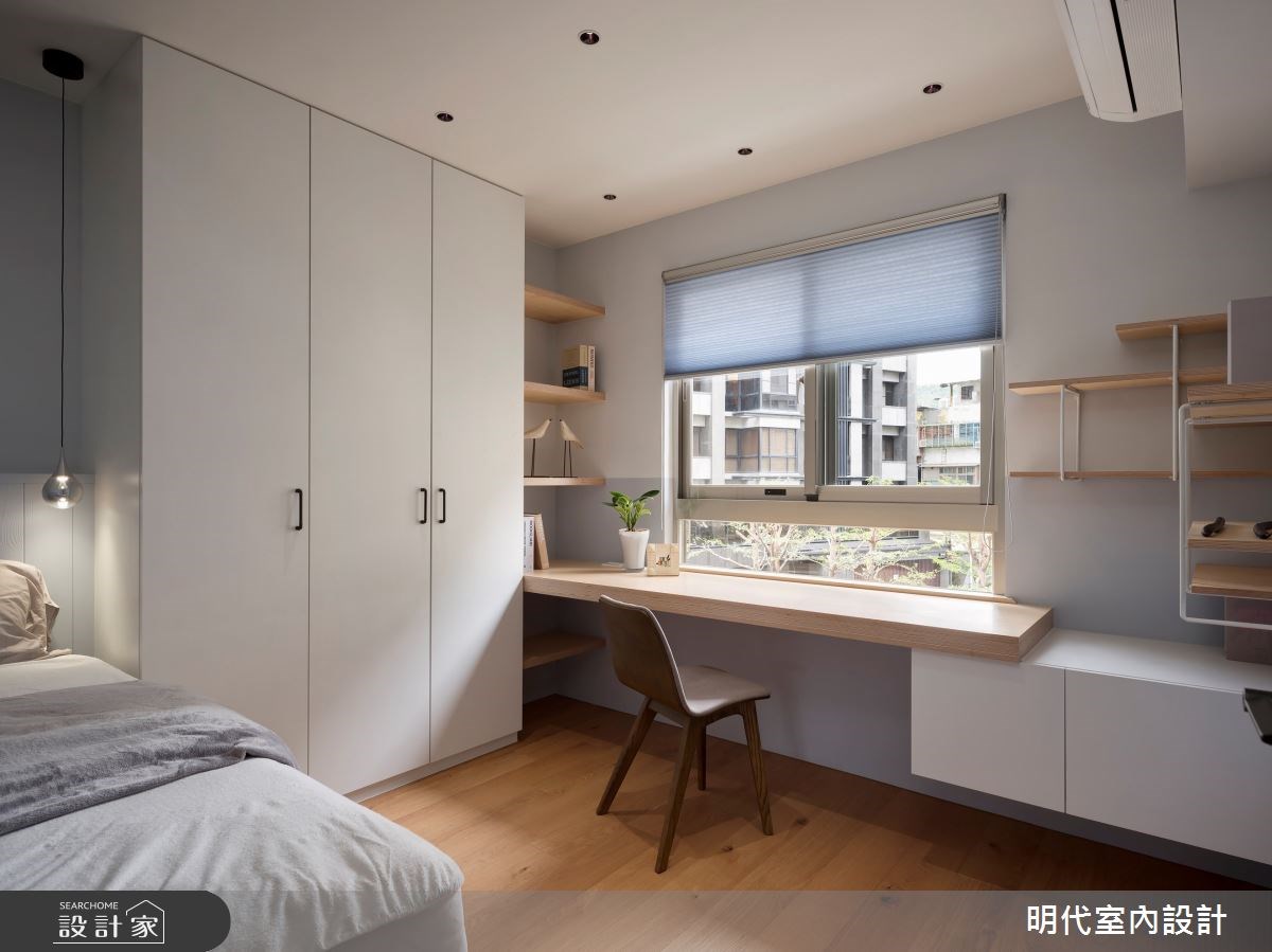 28坪簡約風居家，住著2大1小2貓的甜蜜小家庭。設計團