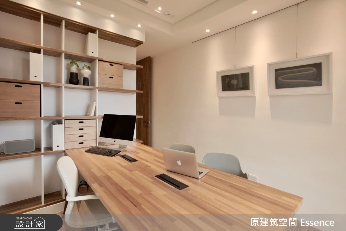 擁有明亮光感的52坪現代風居家，設計團隊運用簡約的設