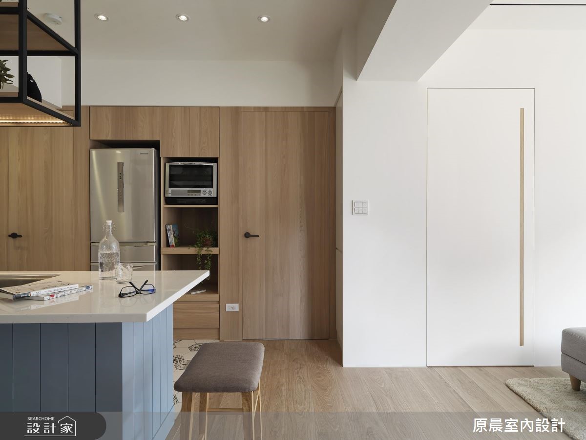 18坪的混搭風住宅,承載著屋主一家的新生活,一家人從