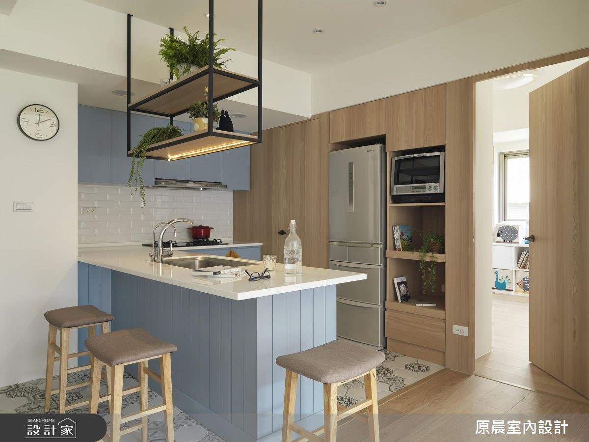 18坪的混搭風住宅,承載著屋主一家的新生活,一家人從