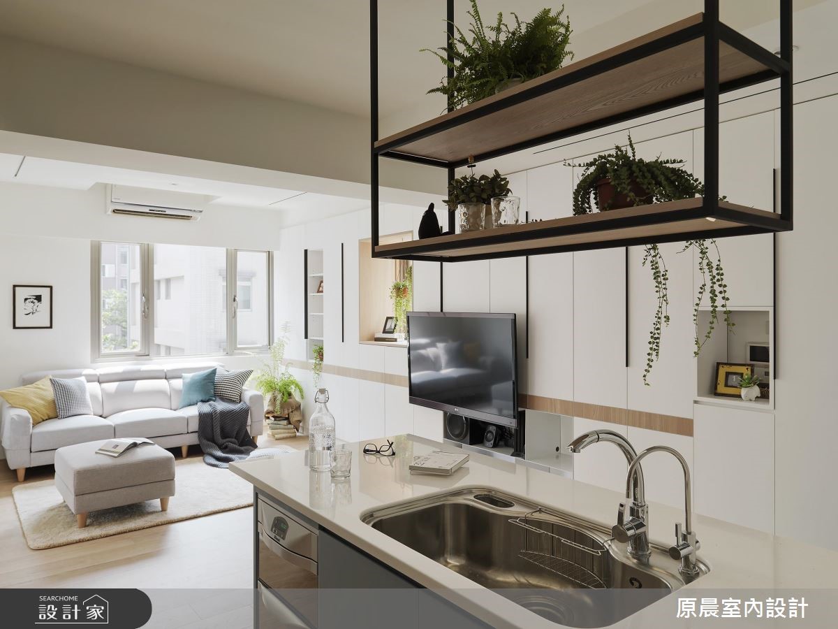 18坪的混搭風住宅,承載著屋主一家的新生活,一家人從