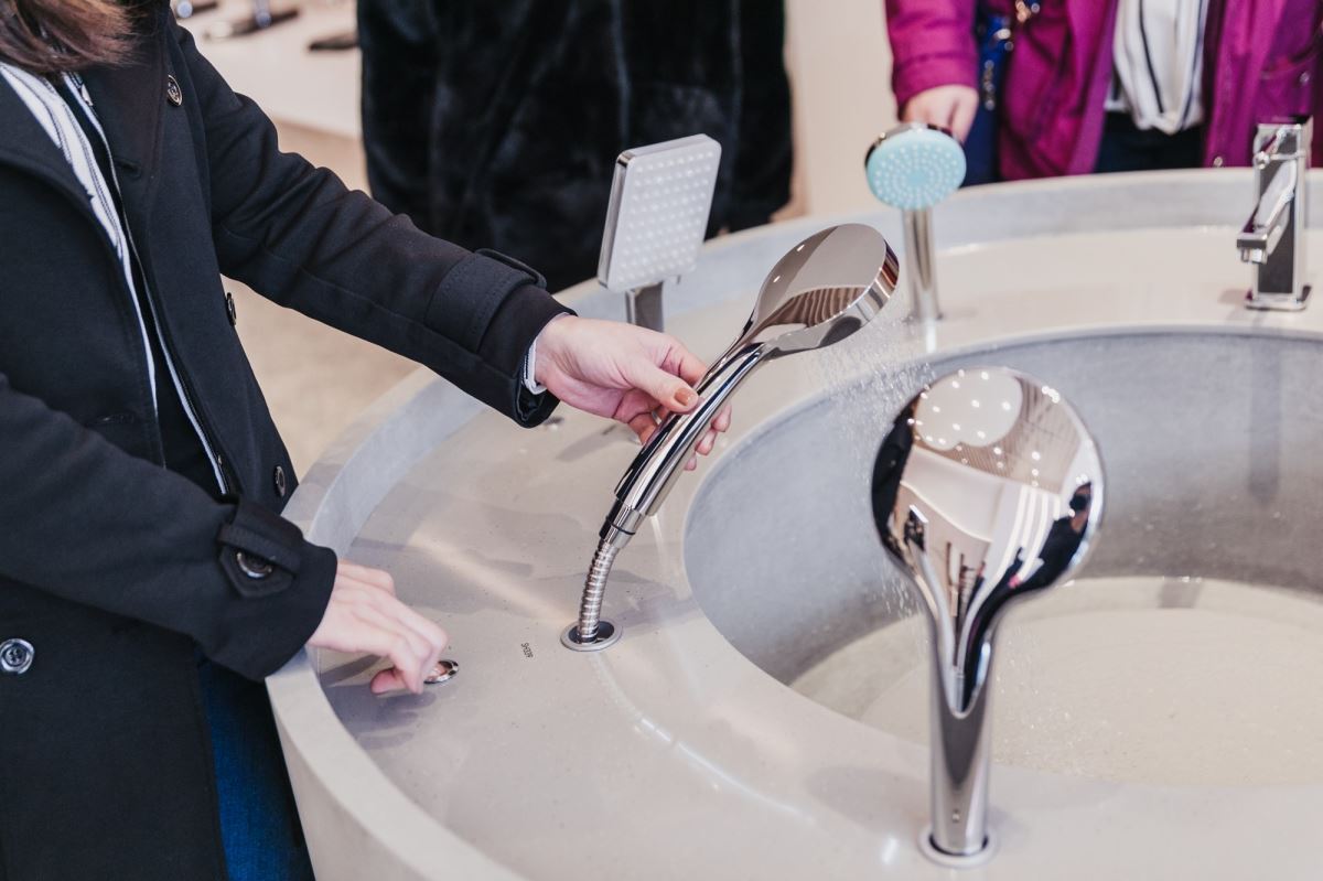 想挑選家中衛浴設備，卻不知道該如何開始嗎？不妨來凱