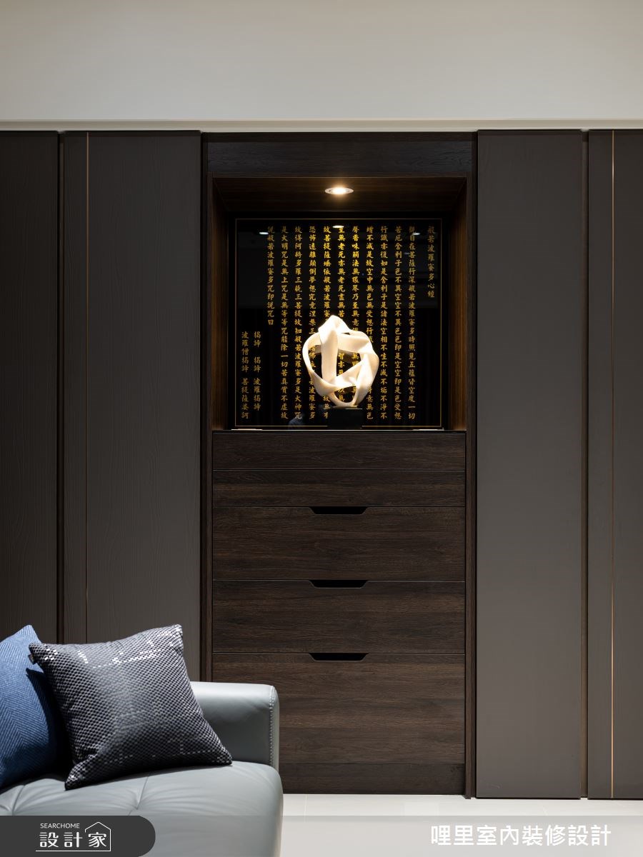 50 坪的住宅空間,希望為三代同堂的家庭打造舒適的跨